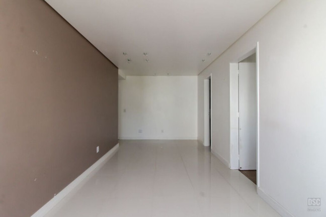 Imagem Imóvel com 2 Quartos à Venda, 79 m² em Tristeza - Porto Alegre Imagem Imóvel com 2 Quartos à Venda, 79 m² em Tristeza - Porto Alegre