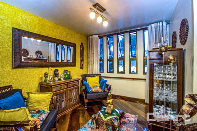Imagem Casa com 3 Quartos à Venda, 310 m² em São Braz - Curitiba
