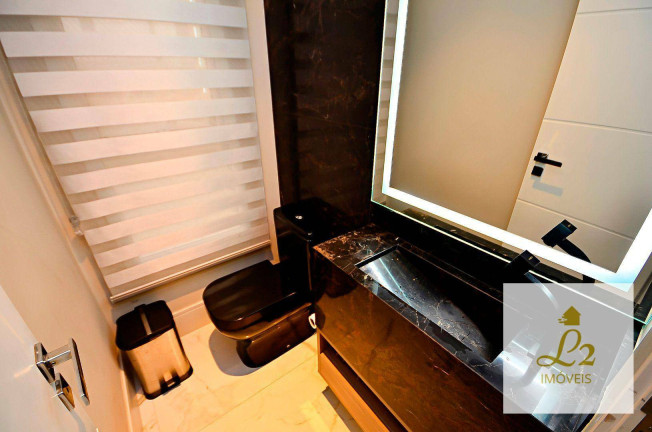 Imagem Casa com 3 Quartos à Venda, 325 m² em Uberaba - Curitiba Imagem Casa com 3 Quartos à Venda, 325 m² em Uberaba - Curitiba