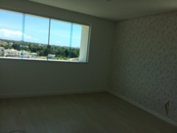 Imagem Casa à Venda, em Centro - Camaçari Imagem Casa à Venda, em Centro - Camaçari
