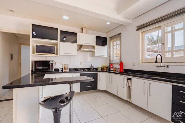 Imagem Casa com 4 Quartos à Venda, 194 m² em Moinhos De Vento - Canoas