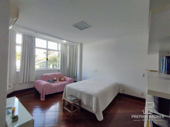 Imagem Casa com 6 Quartos à Venda, 220 m² em Tijuca - Teresópolis Imagem Casa com 6 Quartos à Venda, 220 m² em Tijuca - Teresópolis