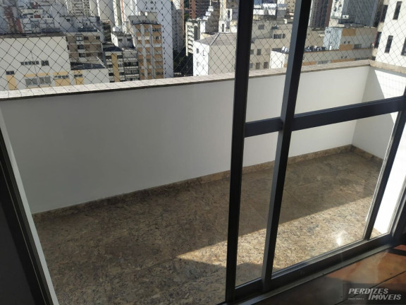 Imagem Apartamento com 3 Quartos à Venda ou Locação, 130 m² em Jardim Paulista - São Paulo Imagem Apartamento com 3 Quartos à Venda ou Locação, 130 m² em Jardim Paulista - São Paulo