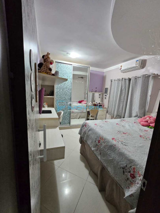 Imagem Casa com 3 Quartos à Venda, 250 m² em Canto Do Forte - Praia Grande