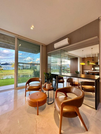 Imagem Casa com 5 Quartos à Venda, em -- - Capao Da Canoa Imagem Casa com 5 Quartos à Venda, em -- - Capao Da Canoa