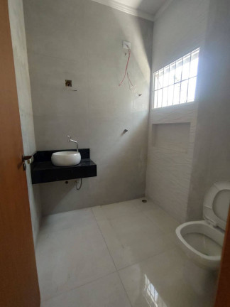 Imagem Casa com 3 Quartos à Venda, 190 m² em Jardim Ipê - Atibaia