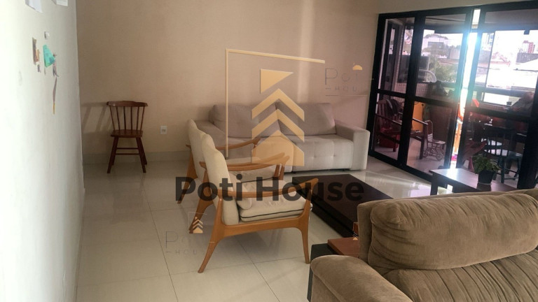 Imagem Imóvel com 3 Quartos à Venda, 307 m² em Candelária - Natal Imagem Imóvel com 3 Quartos à Venda, 307 m² em Candelária - Natal