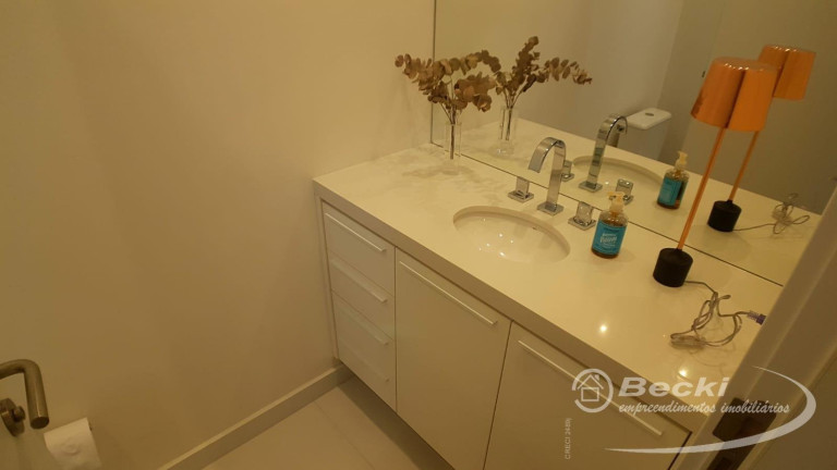 Imagem Apartamento com 3 Quartos à Venda, 174 m² em Glória - Joinville