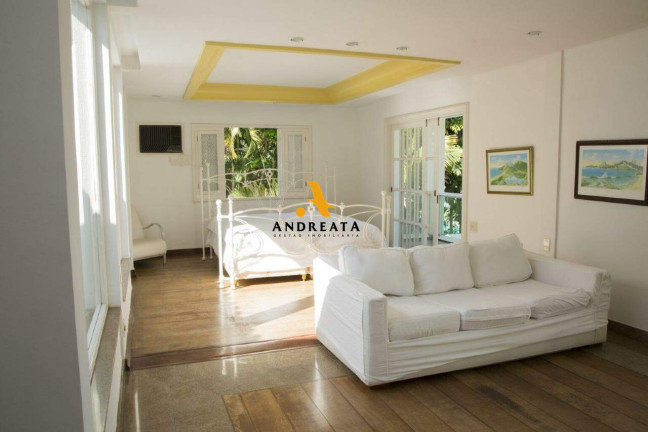 Imagem Casa de Condomínio com 8 Quartos à Venda, 1.165 m² em Barra Da Tijuca - Rio De Janeiro Imagem Casa de Condomínio com 8 Quartos à Venda, 1.165 m² em Barra Da Tijuca - Rio De Janeiro