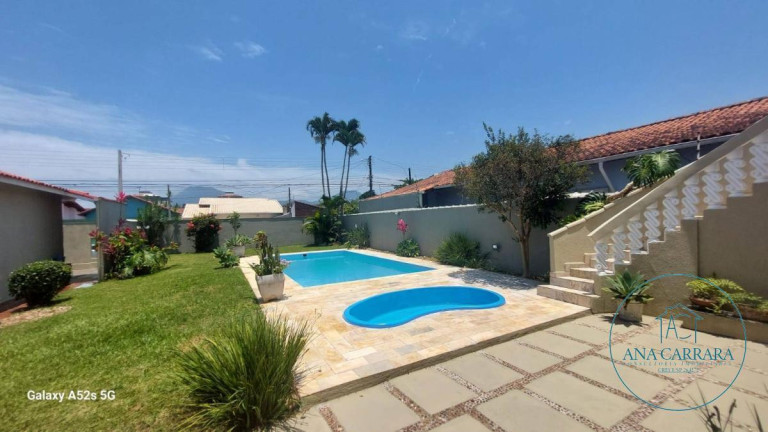 Imagem Casa com 5 Quartos à Venda, 200 m² em João Batista - Peruíbe