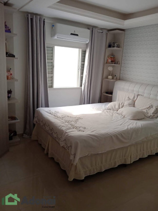 Imagem Casa com 3 Quartos à Venda, 180 m² em Horto Santo Antonio - Jundiaí