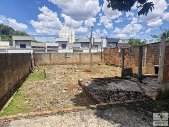 Imagem Terreno à Venda, 360 m² em Vila Regina - Goiânia Imagem Terreno à Venda, 360 m² em Vila Regina - Goiânia