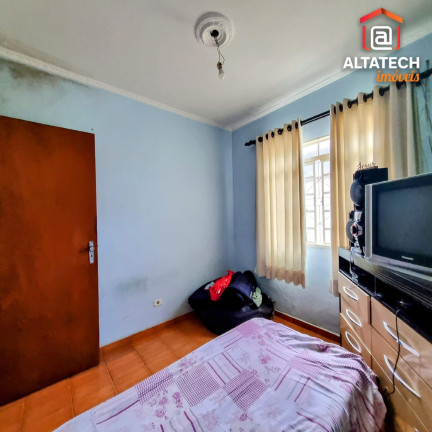 Imagem Casa com 3 Quartos à Venda, 260 m² em Jardim Ipê - Poços De Caldas
