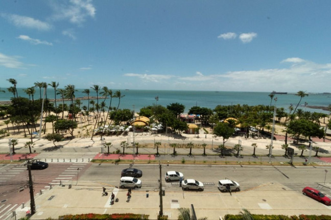 Imagem Apartamento com 3 Quartos à Venda, 176 m² em Meireles - Fortaleza Imagem Apartamento com 3 Quartos à Venda, 176 m² em Meireles - Fortaleza