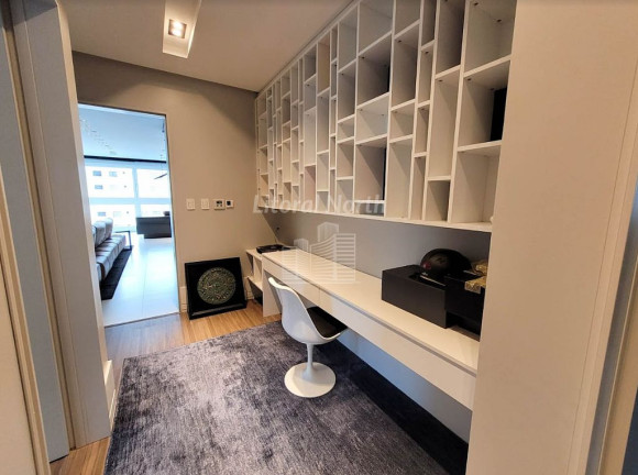 Imagem Apartamento com 3 Quartos à Venda, 172 m² em Centro - Balneário Camboriú Imagem Apartamento com 3 Quartos à Venda, 172 m² em Centro - Balneário Camboriú