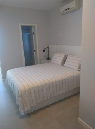 Imagem Imóvel com 3 Quartos à Venda, 100 m² em Centro - Guarapari Imagem Imóvel com 3 Quartos à Venda, 100 m² em Centro - Guarapari