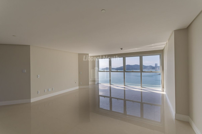 Imagem Apartamento com 3 Quartos à Venda, 166 m² em Pioneiros - Balneário Camboriú Imagem Apartamento com 3 Quartos à Venda, 166 m² em Pioneiros - Balneário Camboriú