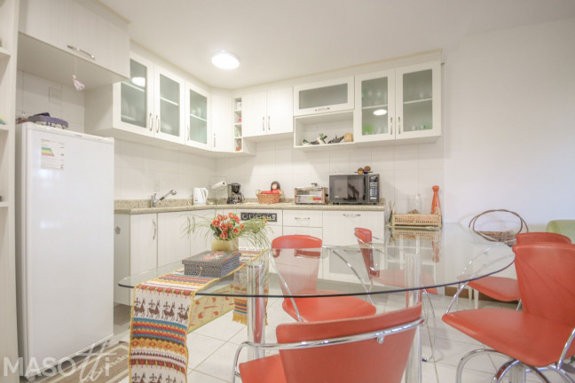 Imagem Apartamento com 2 Quartos à Venda, 9.443 m² em Centro - Gramado