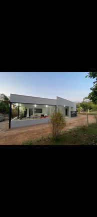 Imagem Casa com 3 Quartos à Venda, 1 m² em Goiânia Imagem Casa com 3 Quartos à Venda, 1 m² em Goiânia