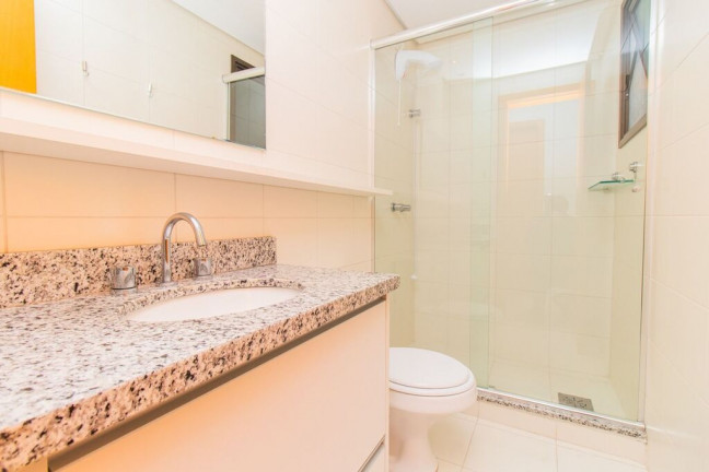 Imagem Apartamento com 2 Quartos à Venda, 65 m² em Passo Da Areia - Porto Alegre