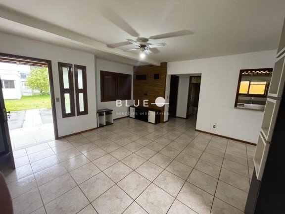 Imagem Casa com 3 Quartos à Venda, 140 m² em Centro - Torres