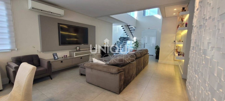 Imagem Casa de Condomínio com 3 Quartos à Venda, 502 m² em Medeiros - Jundiaí Imagem Casa de Condomínio com 3 Quartos à Venda, 502 m² em Medeiros - Jundiaí