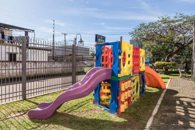 Imagem Imóvel com 2 Quartos à Venda, 54 m² em Humaitá - Porto Alegre Imagem Imóvel com 2 Quartos à Venda, 54 m² em Humaitá - Porto Alegre