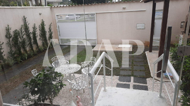 Imagem Casa com 4 Quartos à Venda, 212 m² em Vargem Grande - Rio De Janeiro Imagem Casa com 4 Quartos à Venda, 212 m² em Vargem Grande - Rio De Janeiro