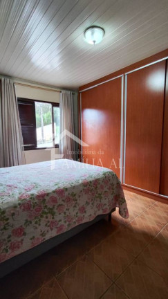 Imagem Casa com 3 Quartos à Venda, 151 m² em Santo Antônio - Joinville Imagem Casa com 3 Quartos à Venda, 151 m² em Santo Antônio - Joinville