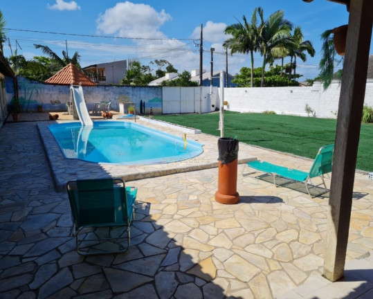Imagem Casa com 5 Quartos à Venda, 360 m² em Piçarras - Guaratuba Imagem Casa com 5 Quartos à Venda, 360 m² em Piçarras - Guaratuba