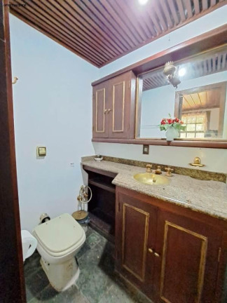 Imagem Casa com 3 Quartos à Venda, 2.565 m² em Parque Do Ingá - Teresópolis