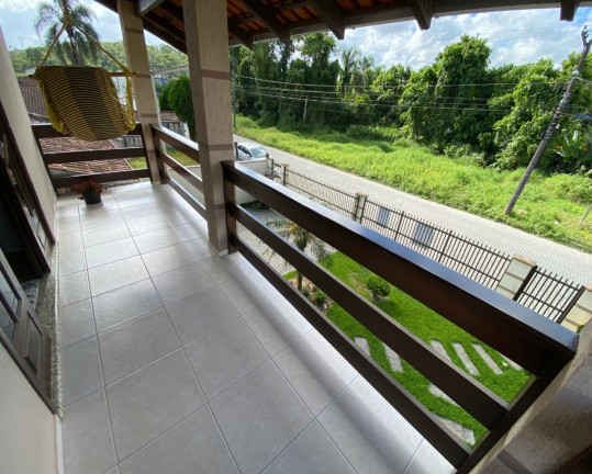 Imagem Casa com 3 Quartos à Venda, 238 m² em Vila Nova - Joinville