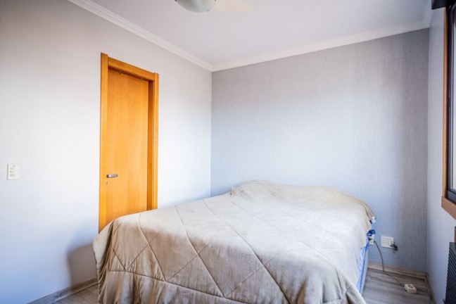 Imagem Apartamento com 3 Quartos à Venda, 90 m² em Passo Da Areia - Porto Alegre