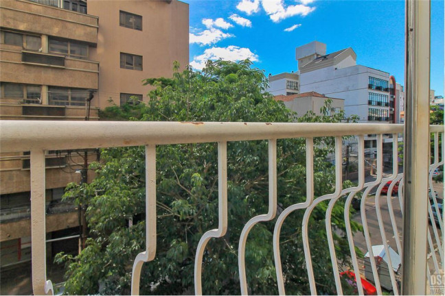 Imóvel com 3 Quartos à Venda,  em Rio Branco - Porto Alegre