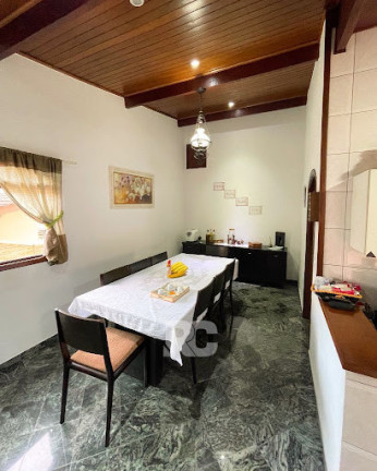 Imagem Casa com 3 Quartos à Venda, 260 m² em Condomínio Arujá 5 - Arujá Imagem Casa com 3 Quartos à Venda, 260 m² em Condomínio Arujá 5 - Arujá
