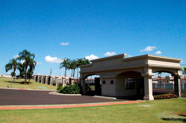 Imagem Terreno à Venda, 1.630 m² em Guaporé - Condominio Guaporé - Ribeirão Preto Imagem Terreno à Venda, 1.630 m² em Guaporé - Condominio Guaporé - Ribeirão Preto