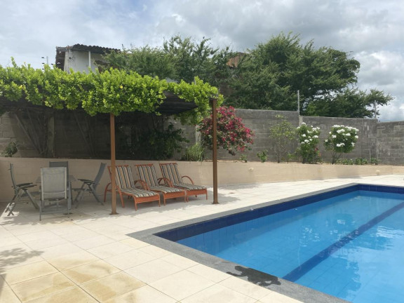 Imagem Casa com 4 Quartos à Venda, 240 m² em Icaraí - Caucaia
