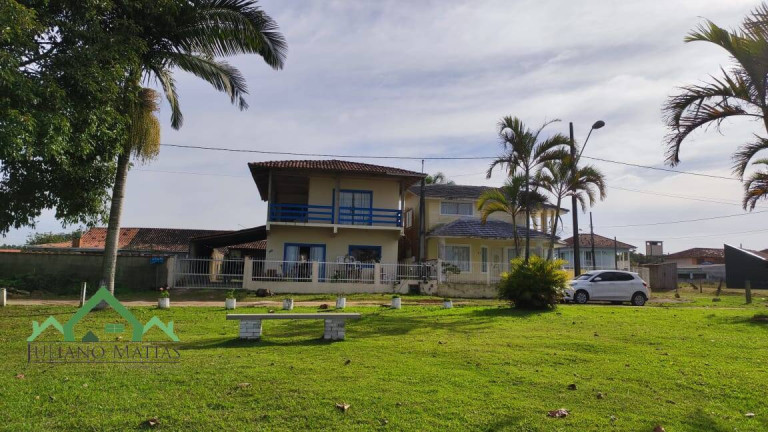 Imagem Casa com 3 Quartos à Venda, 130 m² em Pinheiros - Balneário Barra Do Sul