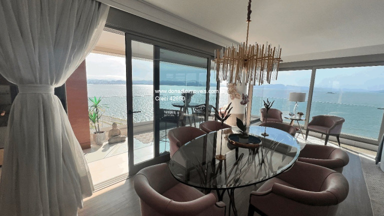 Imagem Apartamento com 3 Quartos à Venda, 209 m² em Agronômica - Florianópolis