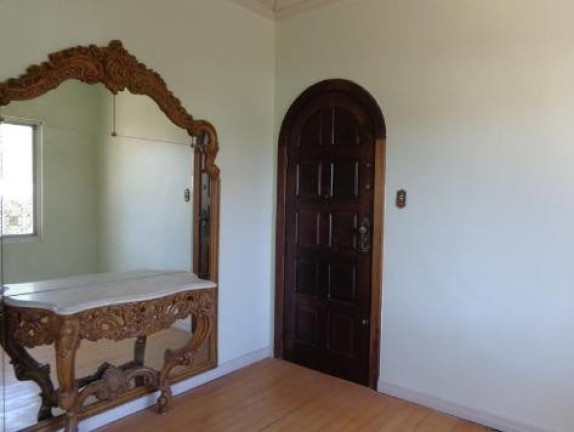 Imagem Casa com 4 Quartos à Venda, 319 m² em Rebouças - Curitiba Imagem Casa com 4 Quartos à Venda, 319 m² em Rebouças - Curitiba