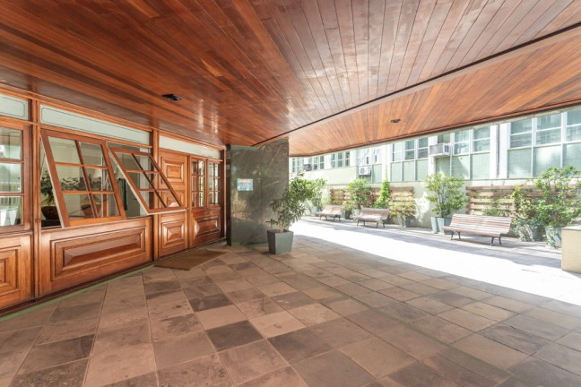 Imagem Apartamento com 4 Quartos à Venda, 352 m² em Moinhos De Vento - Porto Alegre