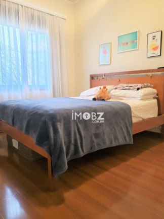 Imagem Imóvel com 3 Quartos à Venda, 232 m² em Vila Suzana - São Paulo