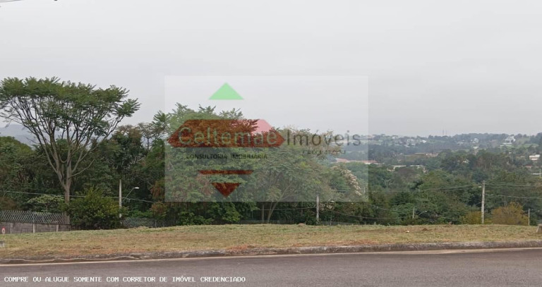 Terreno à Venda, 324 m² em Condominio Cataguá Way - Taubaté