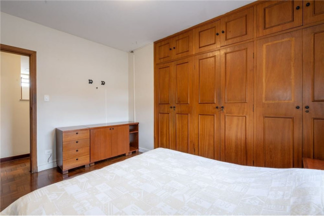 Imagem Casa com 3 Quartos à Venda, 285 m² em Moema - São Paulo