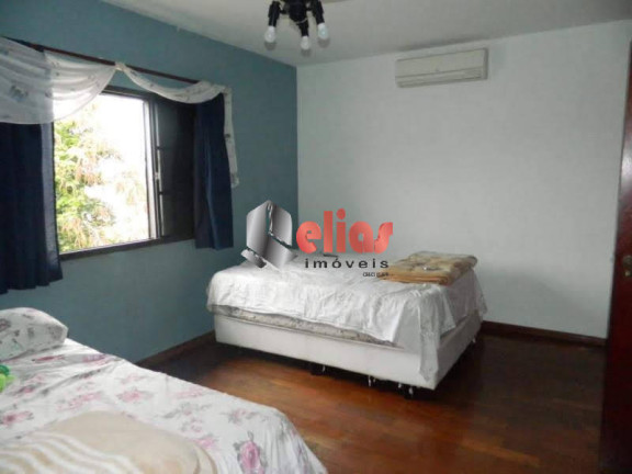 Imagem Casa com 3 Quartos à Venda, 242 m² em Vila Camargo - Bauru Imagem Casa com 3 Quartos à Venda, 242 m² em Vila Camargo - Bauru