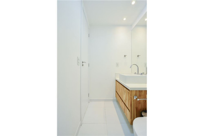 Imagem Imóvel com 2 Quartos à Venda, em Pinheiros - São Paulo Imagem Imóvel com 2 Quartos à Venda, em Pinheiros - São Paulo