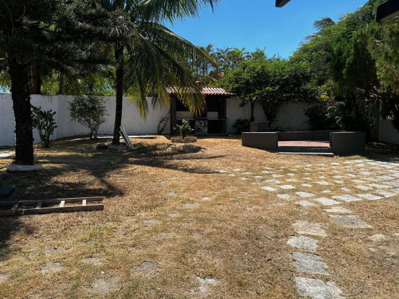 Imagem Casa com 4 Quartos para Alugar, 332 m² em Coqueiral - Araruama Imagem Casa com 4 Quartos para Alugar, 332 m² em Coqueiral - Araruama