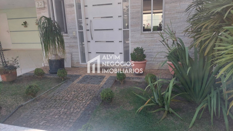 Imagem Sobrado com 5 Quartos à Venda, 314 m² em Urbanova - São José Dos Campos