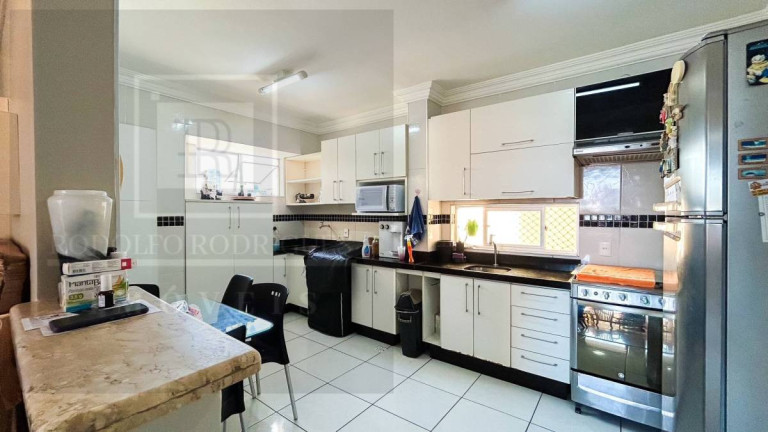 Imagem Apartamento com 3 Quartos à Venda, 100 m²