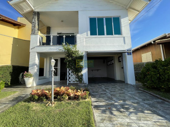 Imagem Casa com 4 Quartos para Alugar ou Temporada, 70 m² em Centro - Porto Belo Imagem Casa com 4 Quartos para Alugar ou Temporada, 70 m² em Centro - Porto Belo